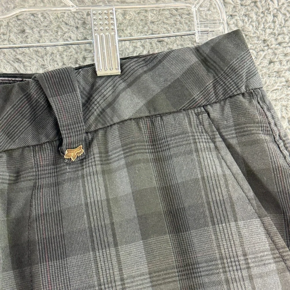 Fox Shorts Mens Size 32 Gray Plaid Flat Front Casual Outdoor Summer 11.5